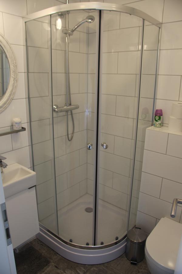Private And Peaceful One Bedroom Apartments 博尔加内斯 外观 照片