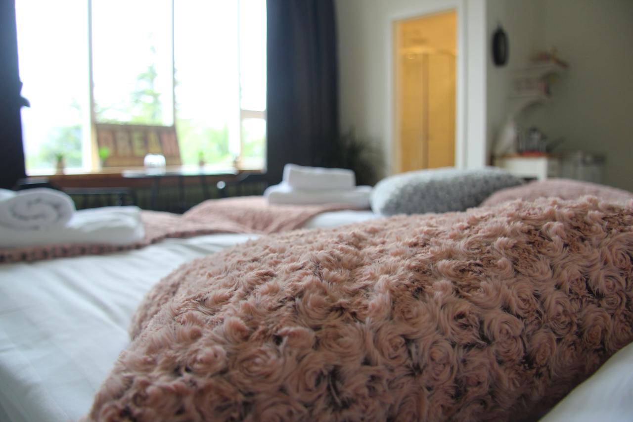 Private And Peaceful One Bedroom Apartments 博尔加内斯 外观 照片